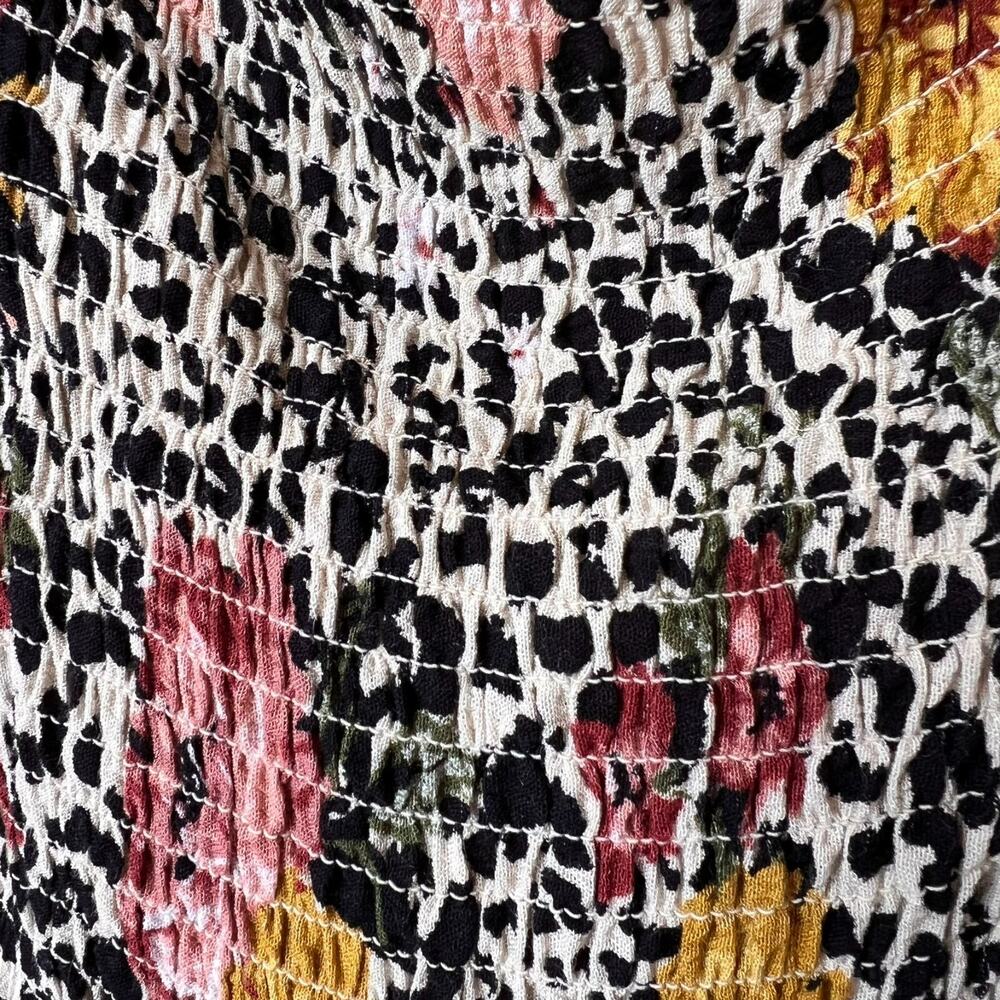 Torrid Blouse Womens Size 2 Babydoll Crinkle Gauze Smocked Leopard Floral Flirty - Picture 7 of 16